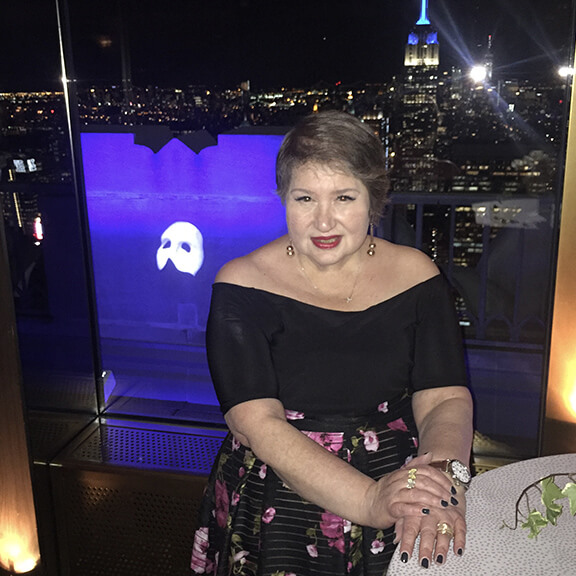 Suzanne Tobak